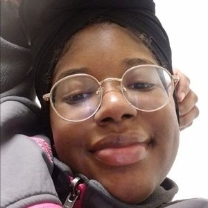 Meet your Posher, Eraina